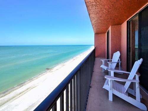 Madeira Towers 802 Renovated Madeira Towers Beachfront 2 Bedroom 2 Bathroom Condo 23143