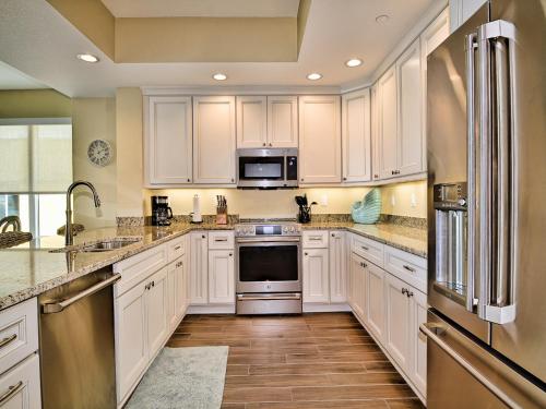 Sandpiper's Cove 203 Luxury Waterfront 3 Bedroom 2 Bath Condo 23130 - image 5