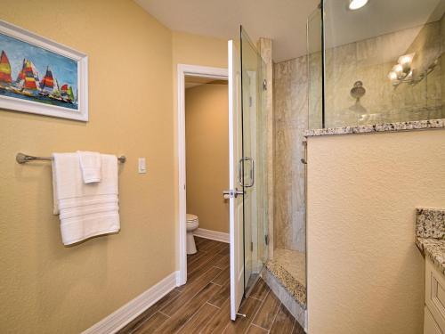Sandpiper's Cove 203 Luxury Waterfront 3 Bedroom 2 Bath Condo 23130 - image 6