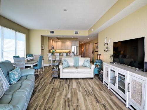Sandpiper's Cove 303 Waterfront 3 Bedroom 2 Bathroom - Sandpiper's Cove 23146 - main image