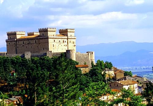 EliLu Room, Pension in Celano