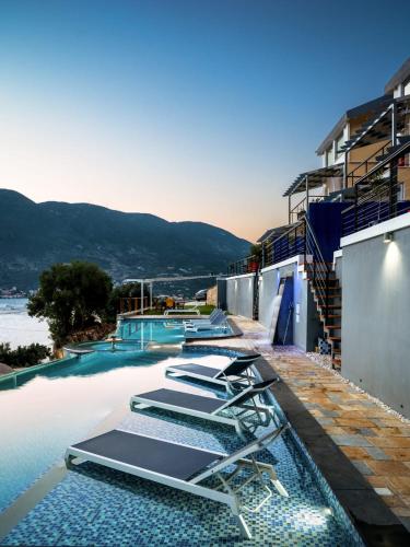Sappho Boutique Suites - image 9