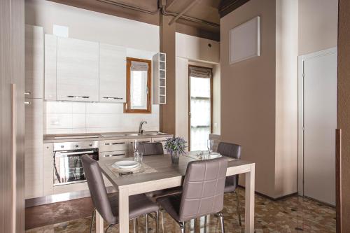  Madonna Granda Loft by Welc(H)ome, Pension in Treviso