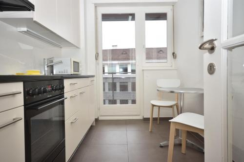 Spacious 1BR near Opera and Lake - Mill 5 43, Zürich (Foto 3)