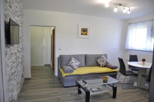  Apartmani Vidoš, Unterkunft in Josipdol