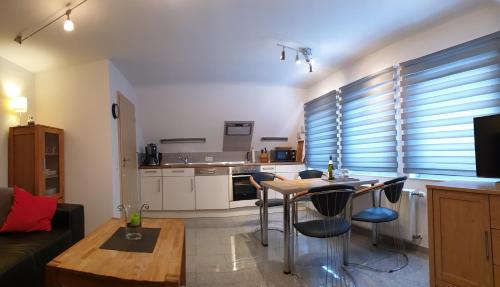 Kitchen, Haus Bramland --- 2 FeWo's --- EG 60qm und OG 55qm in Haselunne