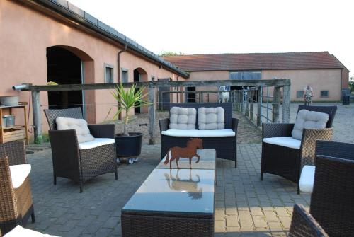 Bar/lounge, Ferienwohnung auf Pferdehof in Hoppegarten