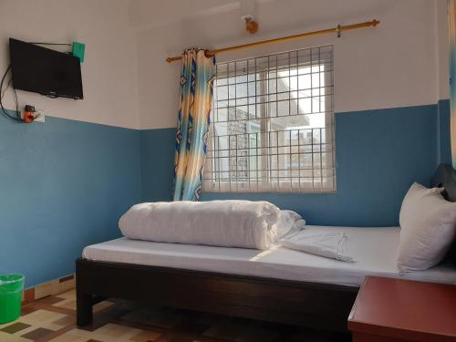 Single Room With Private Bathroom