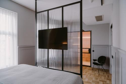 Supernova Hotel - image 3