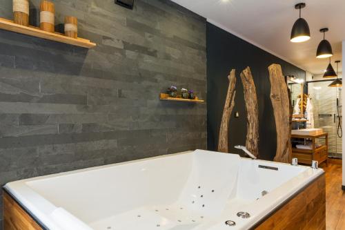 Les suites sainte claire 3