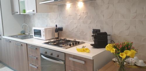  Karina House-check in H 24 in Como