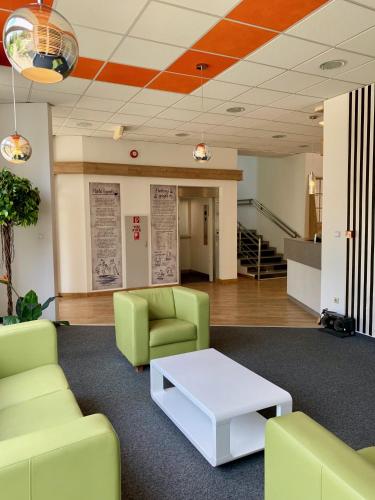 ロビー, Well Hotel in ハーカニー