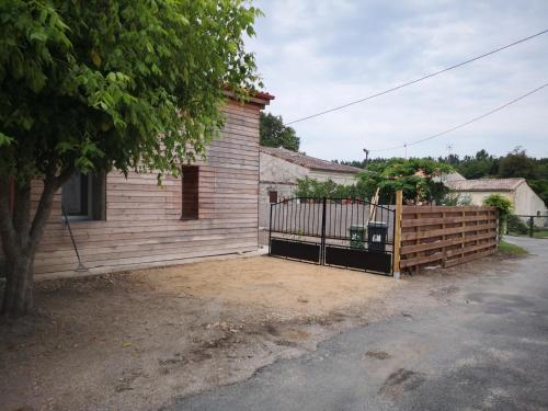 gite atypique gîte à louer Beychevelle