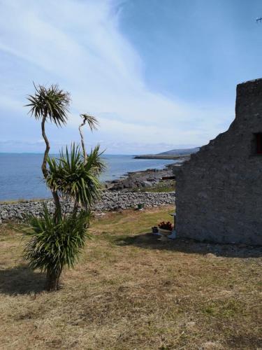 1844 Seascape Cottage Is located on the Wild Atlantic Way