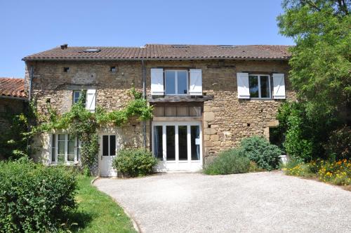 Fontaine Chambres d'Hotes EI chambre d'hôte Peyrilhac
