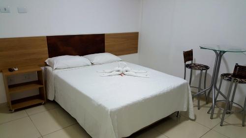 Deluxe Double Room with Extra Bed image 4