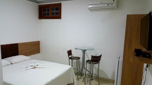 Deluxe Double Room with Extra Bed image 2