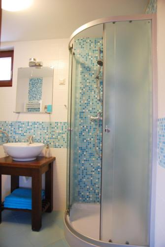 ห้องน้ำ, Bungalouri Horizont in โอดอร์ไฮเซคุซ