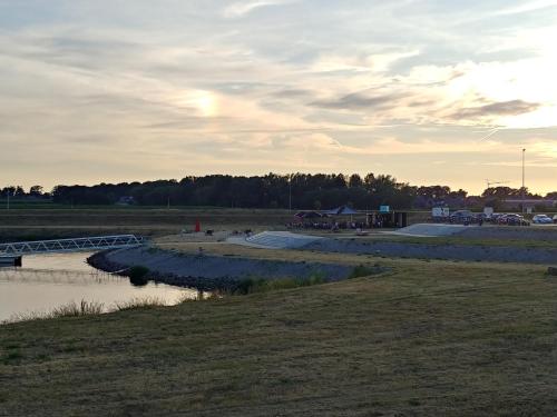  Rustic River Maas apartment, Pension in Maaseik bei Dilsen-Stokkem