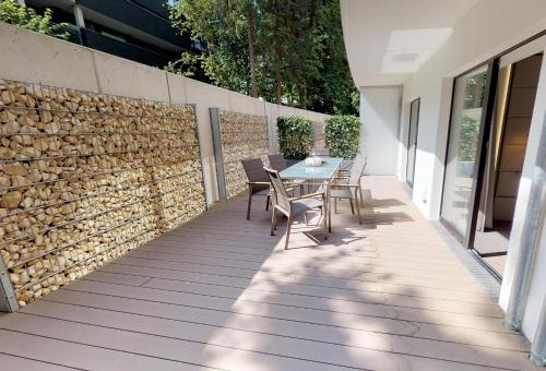 White Pearl Apartment 0.02 - image 5
