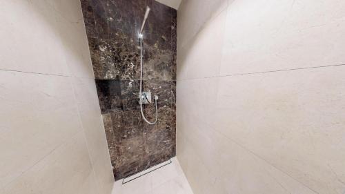 White Pearl Apartment 0.02 - main image