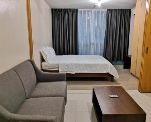 ONE UPTOWN RESIDENCES, Manila (fotografie 7)