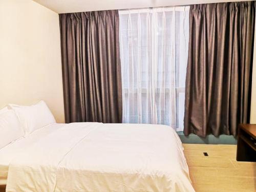 ONE UPTOWN RESIDENCES, Manila (fotografie 9)