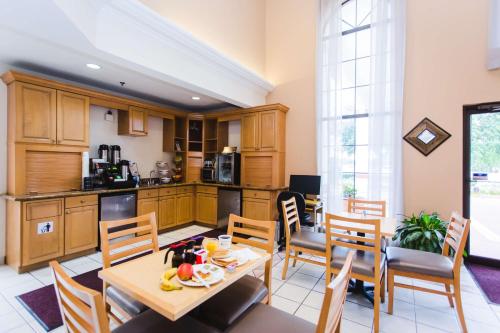 Best Western Pearland Inn in Pearland, USA