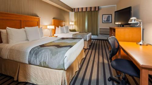 Queen Room with Two Queen Beds