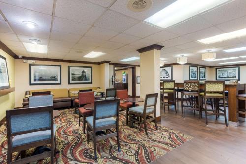 Quality Inn - Hamilton Place - main image