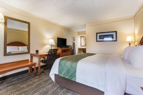 Quality Inn - Hamilton Place - image 5