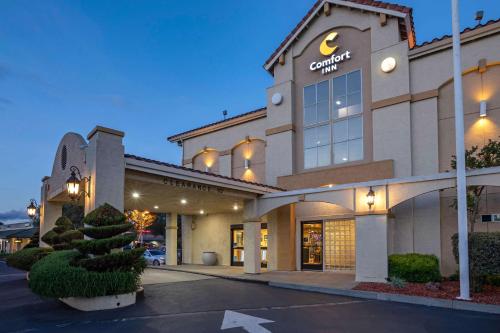 Kemudahan-Kemudahan, Comfort Inn Cordelia in Fairfield (CA)