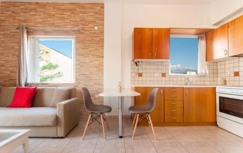  jenny's flat near the sea in Galatás