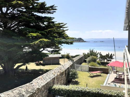 B&B Trébeurden - Les pieds dans l eau accès à la plage depuis la résidence - Bed and Breakfast Trébeurden