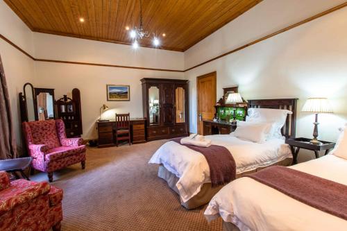 Evergreen Manor and Spa Room Type - Luxury King Room