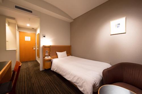 Single Room - Non-Smoking image 1