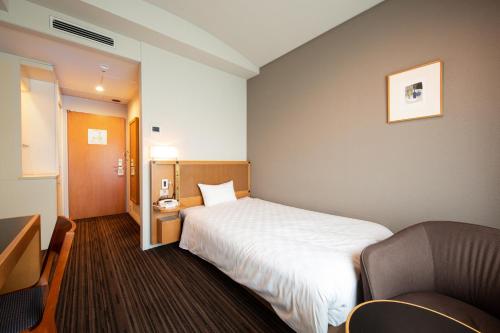 Single Room - Non-Smoking image 2