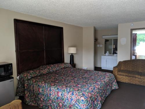Hotel Valdosta GA I-75 & US-221 N Hwy Valdosta (GA)