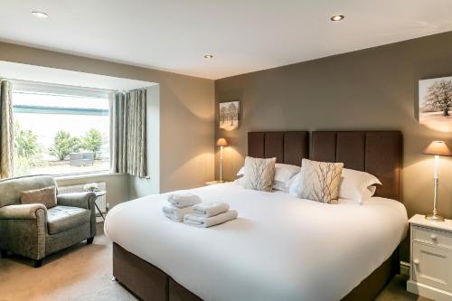 Carus Green Golf Club Townhouse - image 2