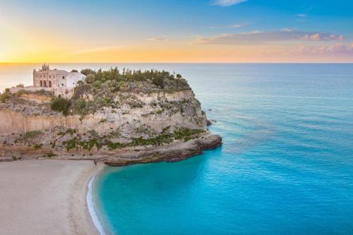 Oudeis Holidays Apartments Tropea 3