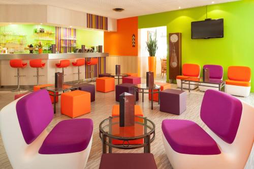 Bar/ Salón, ibis Styles Besancon in Besancon