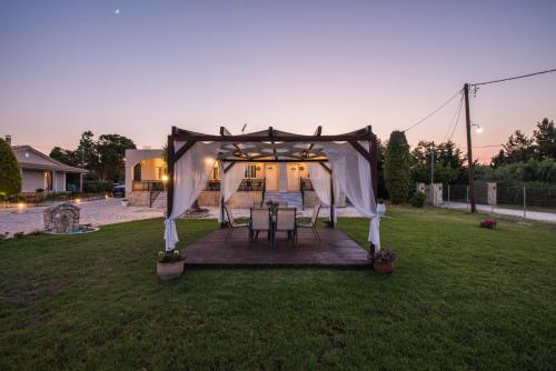 Mystic Garden Apartments - Κυδώνι