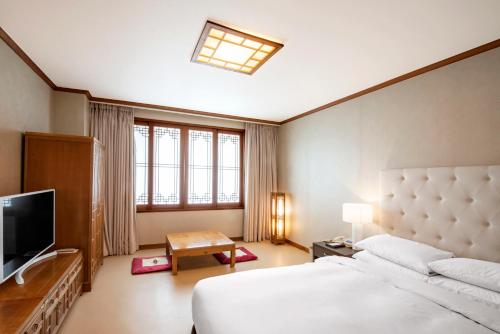 Hotel Nongshim - Tap to explore photos