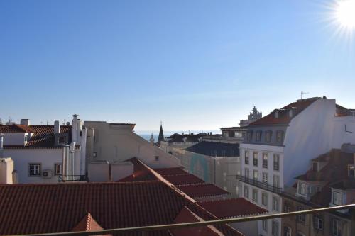 360º Rooftop Lisbon and River View