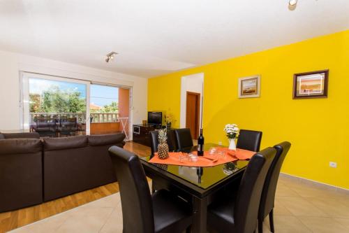 Apartment Okrug Gornji 16901a - image 5