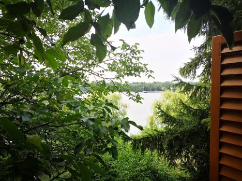 Bocke Beach House - image 3