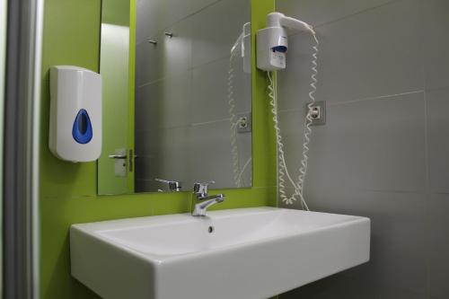 Green Nest Hostel Uba Aterpetxea - image 6