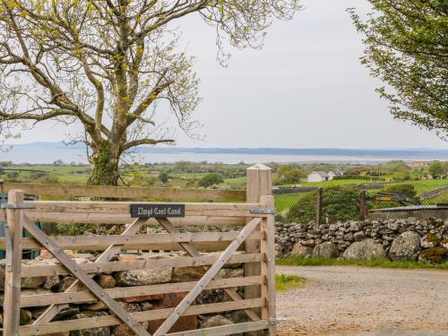 Llwyd Coed Canol in Lanlifni
