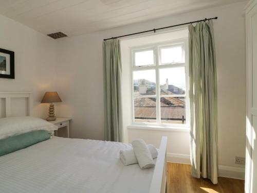 12 Park Hill Road - image 14