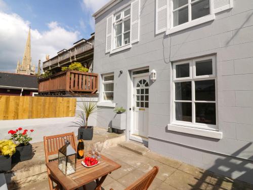 Harbourside Cottage - image 5